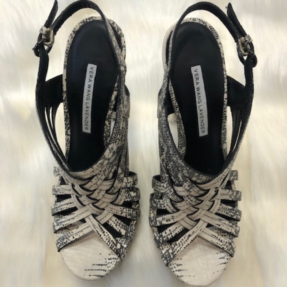 VERA WANG PLATFORM HEELS